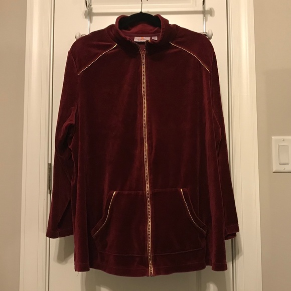 QF maroon velour long sleeved zip-up collared jacket with rhinestone zipper (2X) - Picture 4 of 16